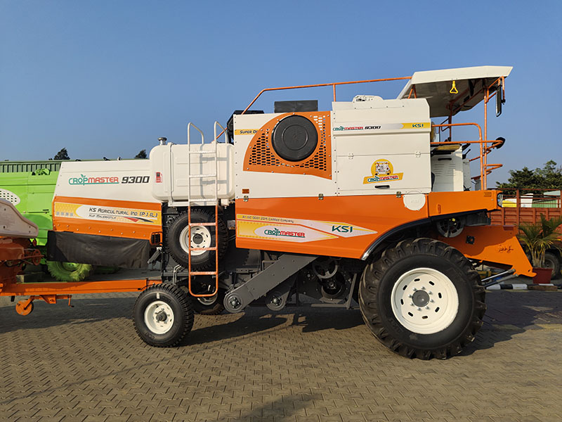 Super Deluxe Harvester Combine